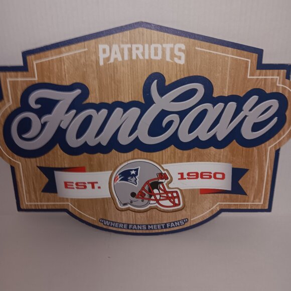 NFL Other - NFL NEW ENGLAND PATRIOTS FAN CAVE WALL DECOR